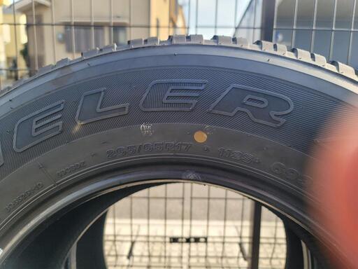 ハイラックス新車外しタイヤ4本セット交渉可能