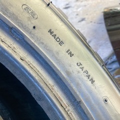 DUNLOP 6.00/16下駄タイヤ、タイヤの2本のみ。　バリ山ひび割れ無しイボ有り。