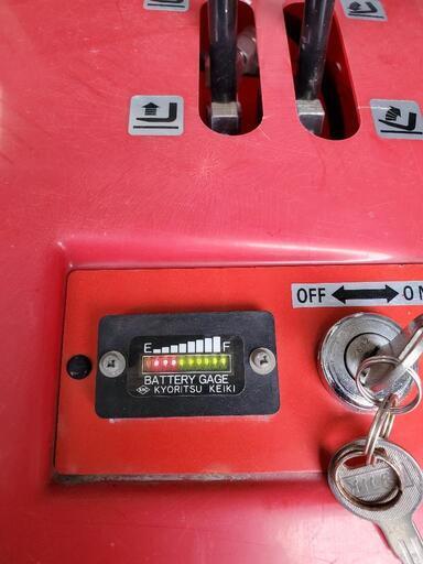 フォークリフト小型カウンターウオーキー800キロバッテリー式