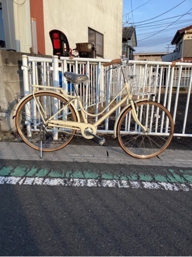 【 中古自転車】26インチ  (クリーム色)