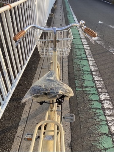【 中古自転車】26インチ  (クリーム色)