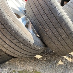 ヴェルファイア　純正タイヤ