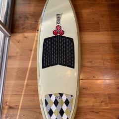 サーフボードタフライト　アルメリックビスケット5\'11