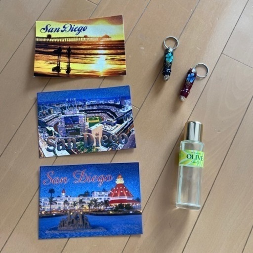 サンディエゴ ポストカード バリ ストラップ 小豆島 オリーブオイル のお土産品お譲りします Hicchii 西新井 の家具の中古あげます 譲ります ジモティーで不用品の処分