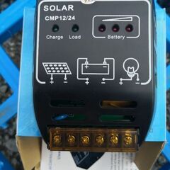 【ネット決済・配送可】ソーラーレギュレーター(太陽電池の充電制御器)