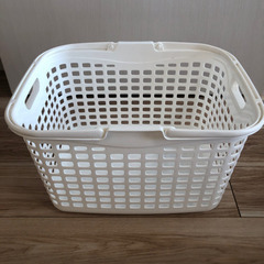 【今週中】洗濯カゴ　ランドリーバスケット