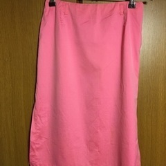 ベイクルーズ　ピンクのスカート