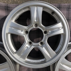 中古アルミホイール キーラー ジムニーにどうぞ