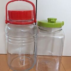 果実酒　瓶　保存瓶　4L と2.7L　2つセット