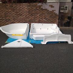 （取り引き完了）2分割のFRPのミニボートとヤマハ2馬力の船外機おまけでガーミンストライカー4（魚探）他のセット
