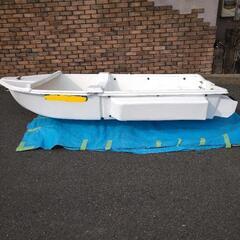 （取り引き完了）2分割のFRPのミニボートとヤマハ2馬力の船外機おまけでガーミンストライカー4（魚探）他のセット
