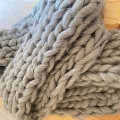 引取り先決定🙏Zara 編みマフラー　とても暖かいです