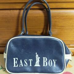 EAST BOYの鞄。ハンドバッグ。可愛い。