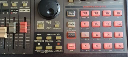 Roland SP 808 4台と部品 1