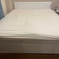 新宿にて取引！！NITORIクイーンベッドマットレス付き　メリッサ