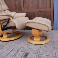 北欧ノルウェーのメーカーEKORNES(エコーネス)社のストレスレスチェアー レノです！リビングはもちろんシアタールームなどにおススメの北欧デザイン本革リクライニングチェアー♪CC118