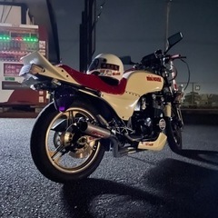 【ネット決済・配送可】gpz400f