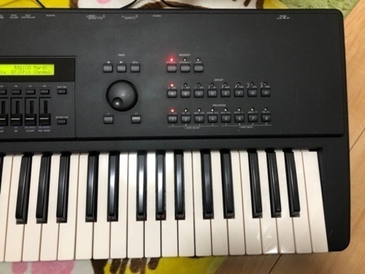 Yamaha SY85シンセサイザー