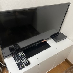 【ネット決済】32型液晶テレビ！ハードディスク付！録画しながら別...