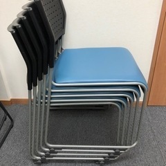 【ネット決済】会議用椅子　連結可能　5脚　スタッキングチェア