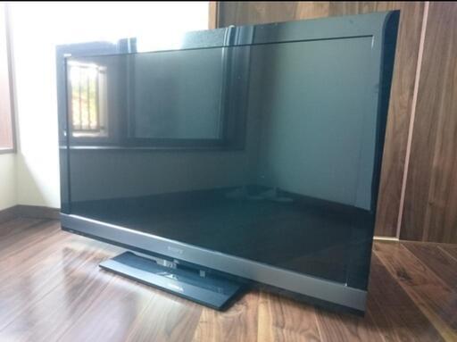 テレビ　46インチ