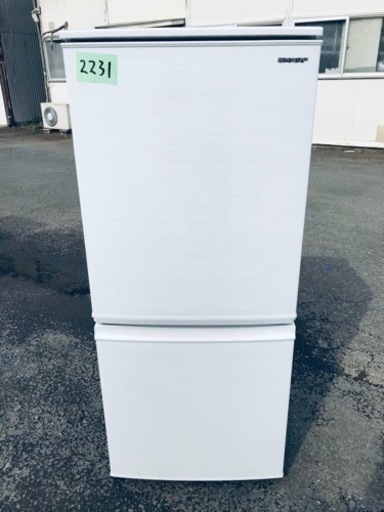 ✨2019年製✨2231番 SHARP✨ノンフロン冷凍冷蔵庫✨SJ-D14E-W‼️