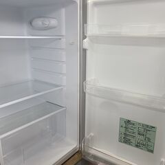 【リサイクルショップどりーむ天保山店】●52●　A-STAGE　２ドア冷蔵庫　2018年製　1～2暮らしに最適１３８L♪　RM-138LL02SL　直冷式　※トレイにワレあり