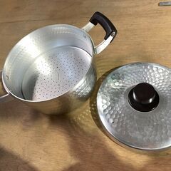 311か　蒸し器　２２㎝　鍋の中にプレートを入れるタイプ　両手鍋　