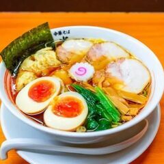 ラーメン店　ホール