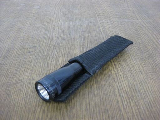 Mini Maglite ミニマグライト ブラック アメリカ製 携帯用ライト 懐中電灯 ペンライト とも 鴻池新田のその他の中古あげます 譲ります ジモティーで不用品の処分