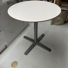 IKEA テーブル　　1