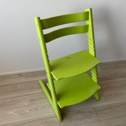 組立不要　完成品　STOKKE  TRIPP TRAPP ライムグリーン