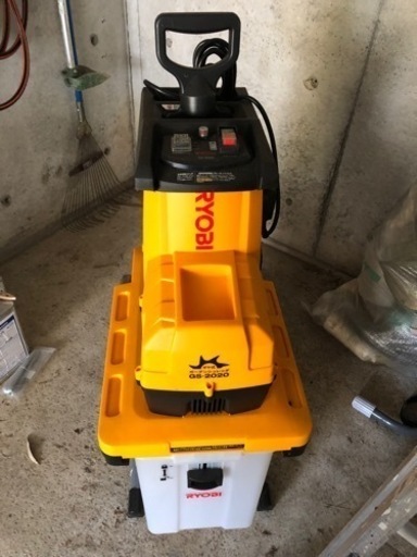 【ほぼ新品‼️】粉砕機・チッパー・ガーデンシュレッダー