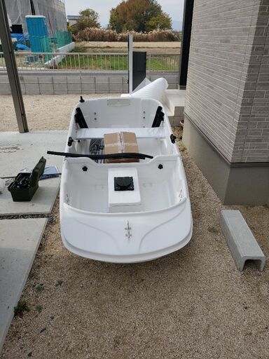 エグゼクトファミリアEX250イケス仕様　ミニボート エグゼクトファミリアEX250イケス仕様 ミニボート