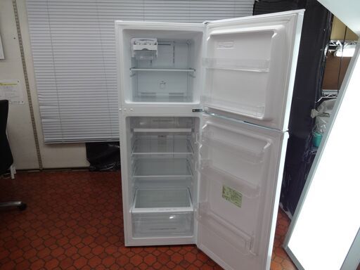 値下げ❗️ヤマダセレクト YRZF23G1 2ドア冷蔵庫(225L・右開き）白