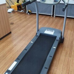 【値下げ】SportsArt fitness TR10Fトレッド...