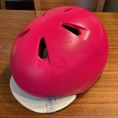 【ネット決済】bernヘルメット　S-M キッズ