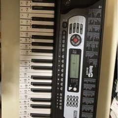電子ピアノ(キーボード66盤)