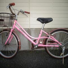 女児用の中古自転車（２０インチ）あげます（但しサビあり）