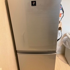 冷蔵庫　SHARP 12年製　137l 