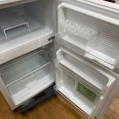 I326 ★ YAMADA 冷蔵庫 （90Ｌ） ★ 美品！ 2017年製 ⭐動作確認済⭐クリーニング済