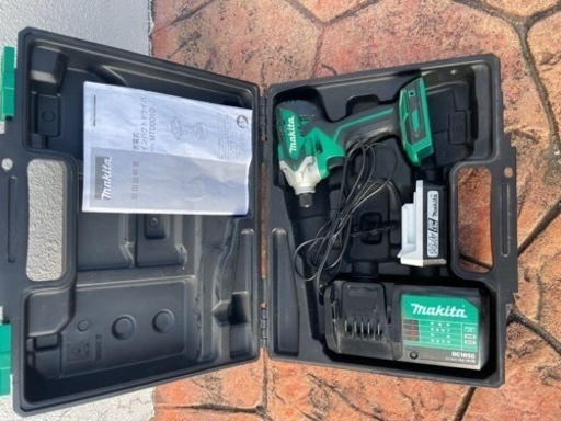 makita 14.4Vインパクトドライバー