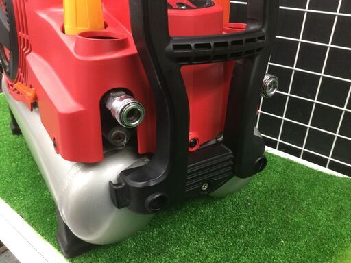 エコツール豊田インター店】MAX/マックス スーパーエアコンプレッサ AK