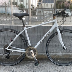 取引中】?クロスバイク? GIANT エスケープR3