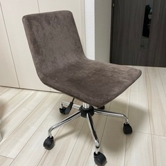 【ネット決済】【無料】椅子　ブラウン　コマ付き　綺麗