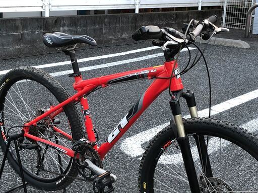 GT 「ジーティー」 AVALANCHE2.0 カスタム 2005年モデル マウンテンバイク
