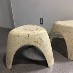 舞台 ホール用丸椅子 27個セット