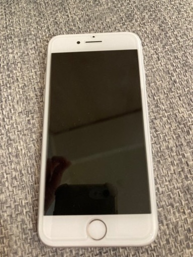 Apple iPhone8 シルバー64GB  本体 美品