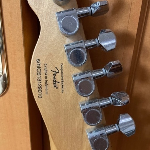 ☆お取引き先決定しました☆エレキギター Squier by Fender Venus