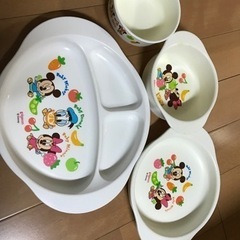 【無料】ディズニーベビー　Disney Baby 食器セット　メ...